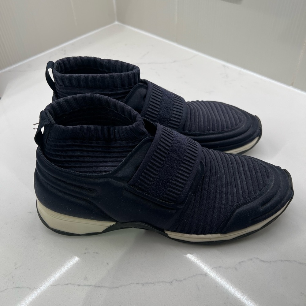 Rare Chanel Navy Elastic Stretch Trainers - Picture 4 of 4